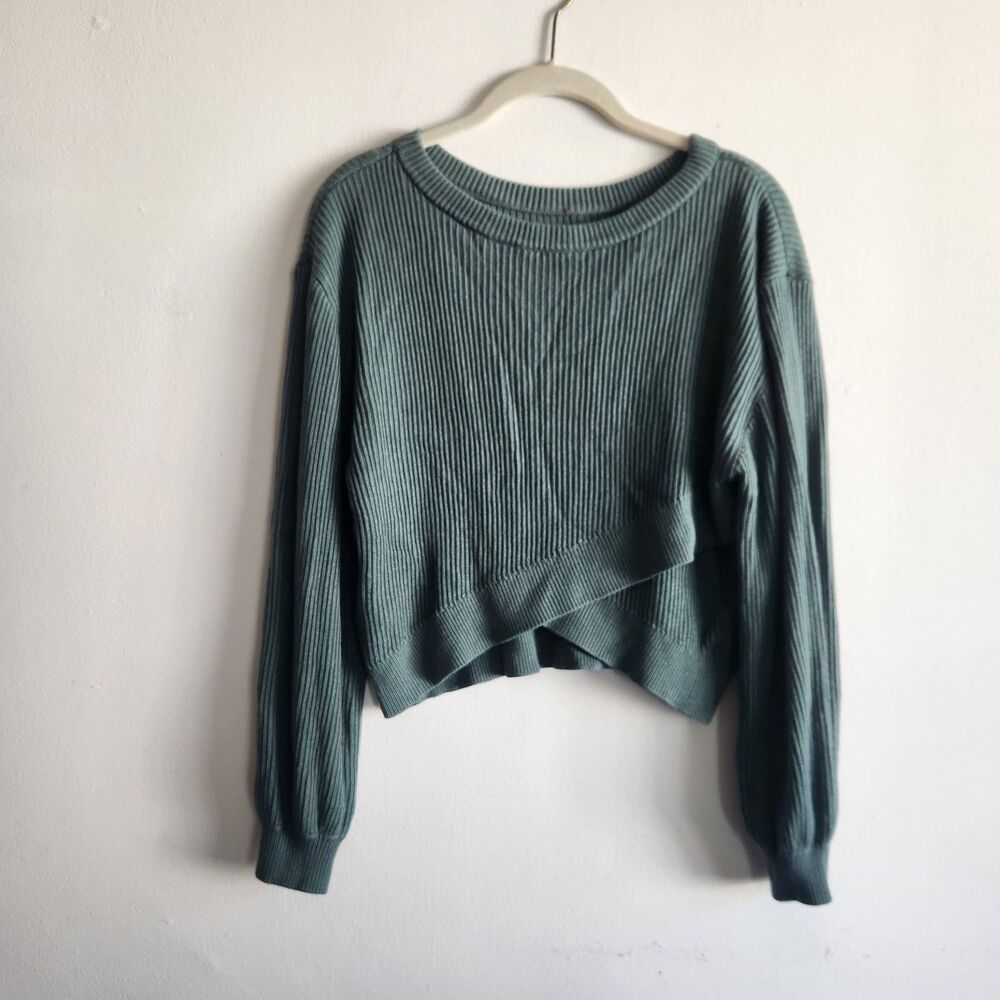 Lululemon reversible crossover sweater Size 6 medium forest layers athleisure